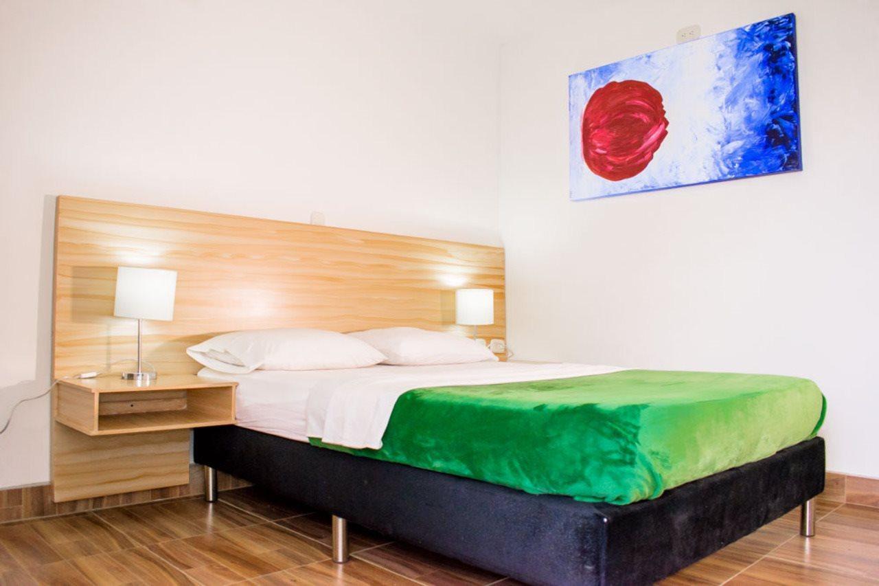 Hotel Berdez Нейва Екстер'єр фото